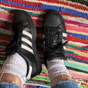 Adidas superstars
